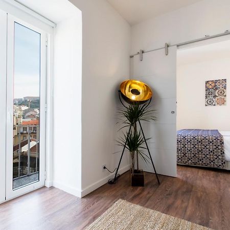 Amazing Downtown Apt With Small Balcony With View Over The Castle Lisabona Exterior foto