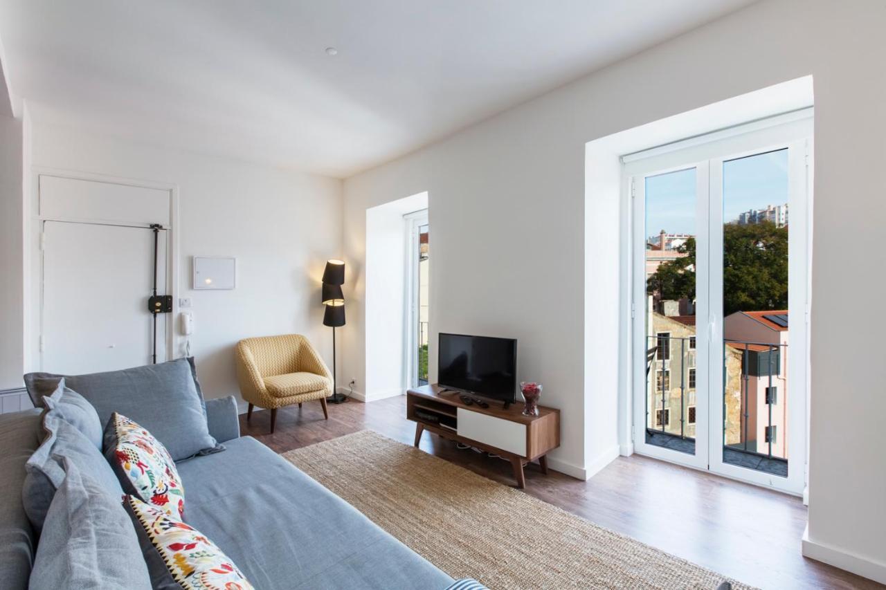 Amazing Downtown Apt With Small Balcony With View Over The Castle Lisabona Exterior foto