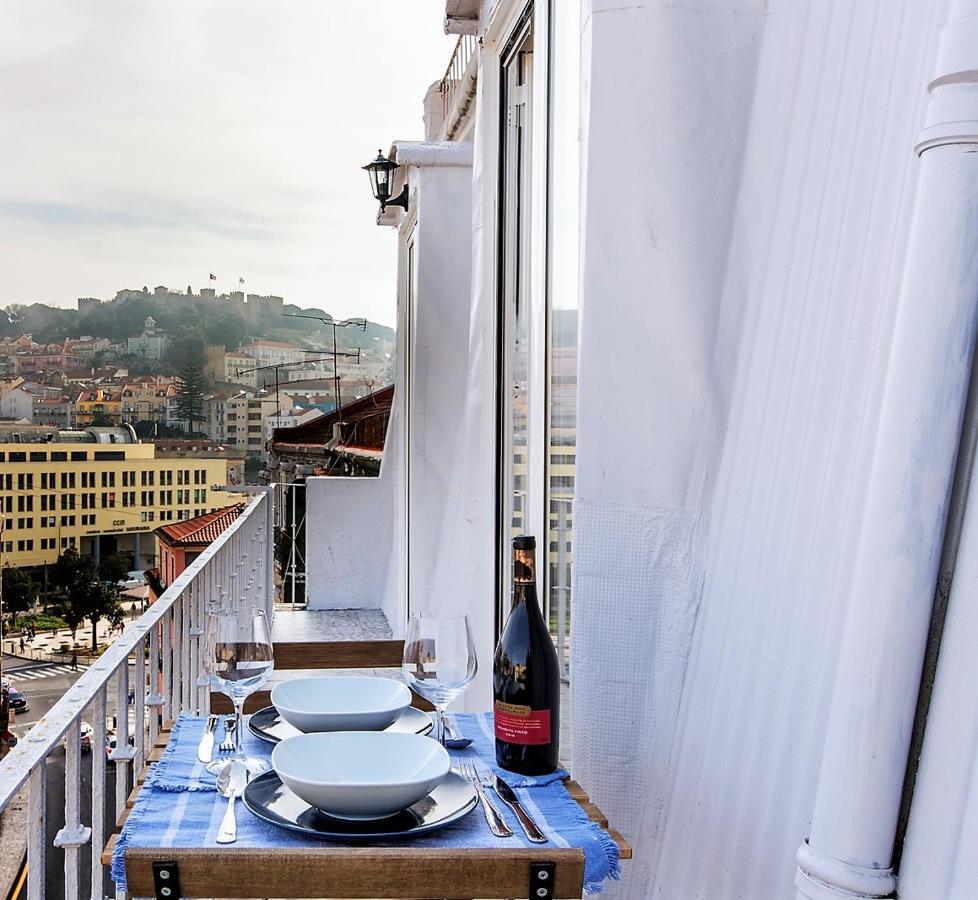 Amazing Downtown Apt With Small Balcony With View Over The Castle Lisabona Exterior foto